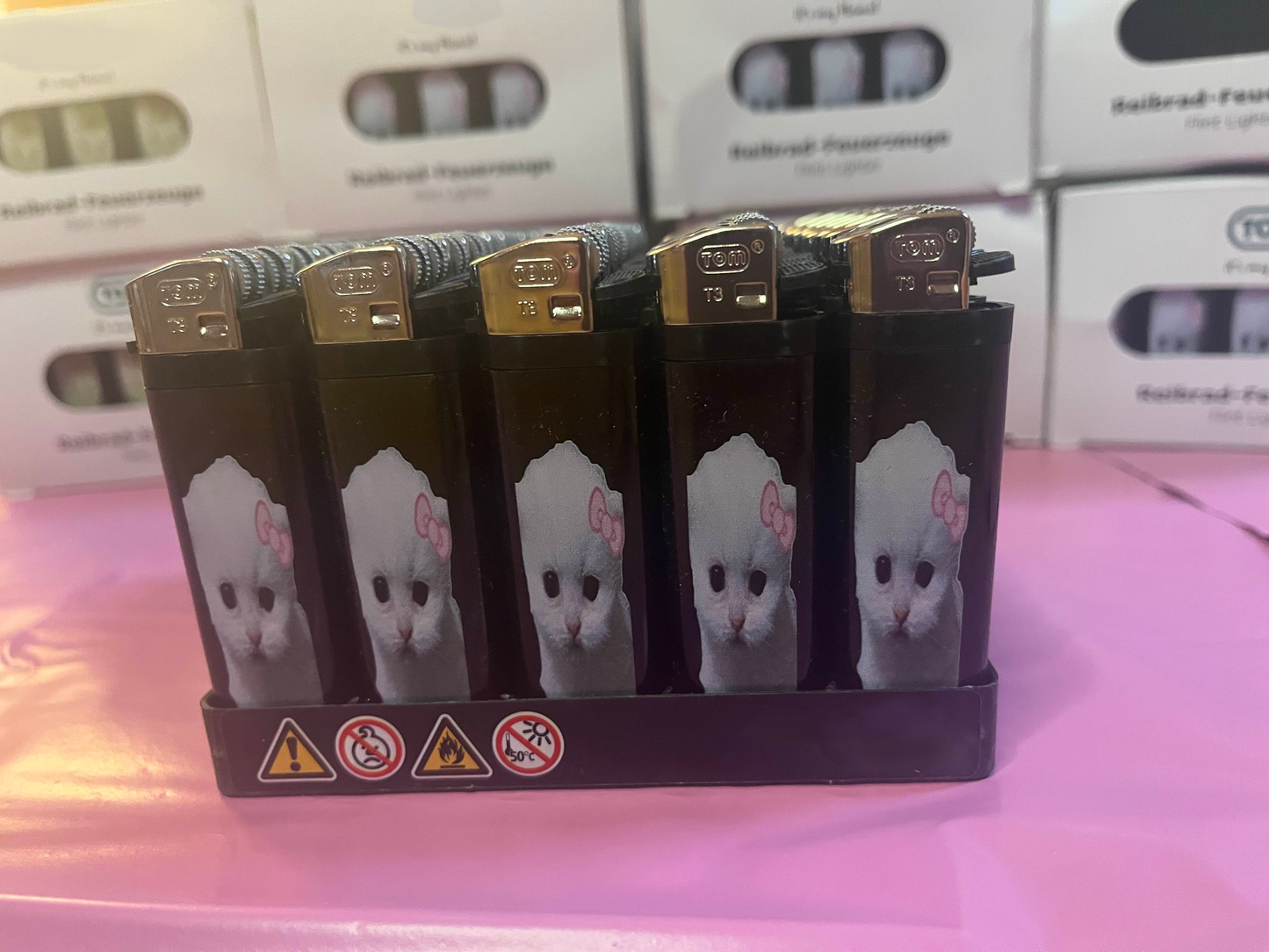 Blindbox z zapalniczkami